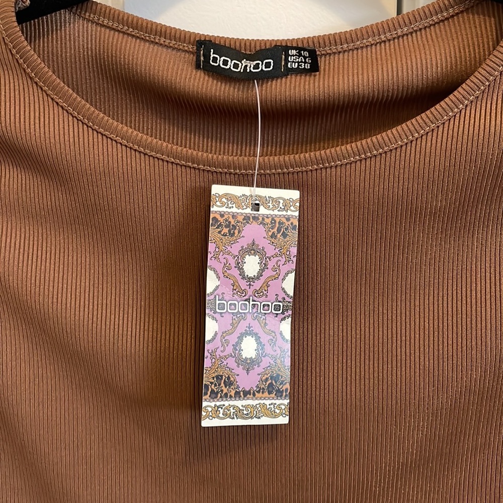 Boohoo Brown Ribbed Cropped Top - Picture 5 of 6